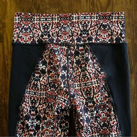 Athleta Indigo Shores Navy Patterned Capri Leggings - Picture 6 of 8